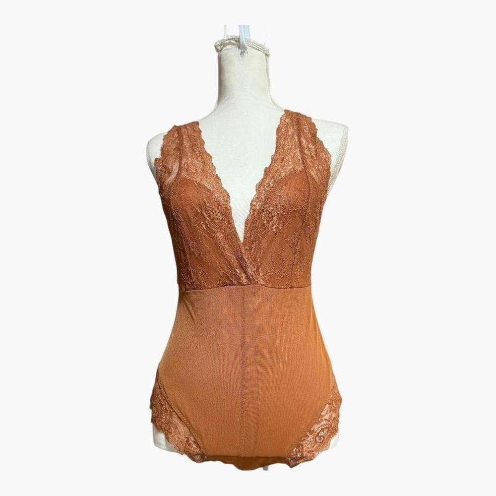 Marilyn Monroe Bodysuit Womens L Orange Excellent‎ Lace Mesh V-Neck Intimates